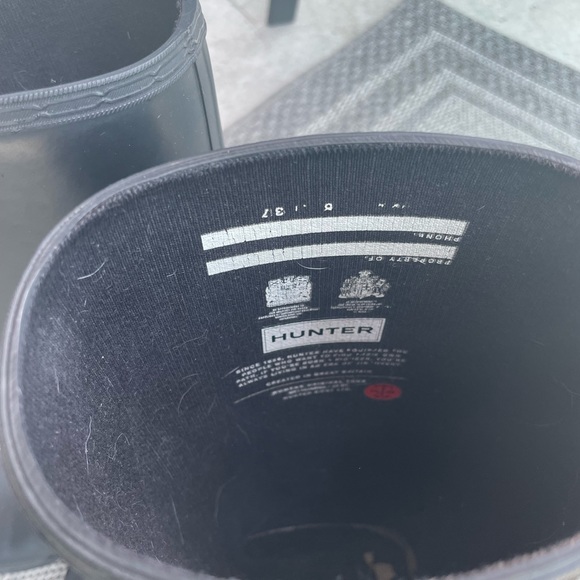 US 6 tall Hunter rain boots - Picture 5 of 6